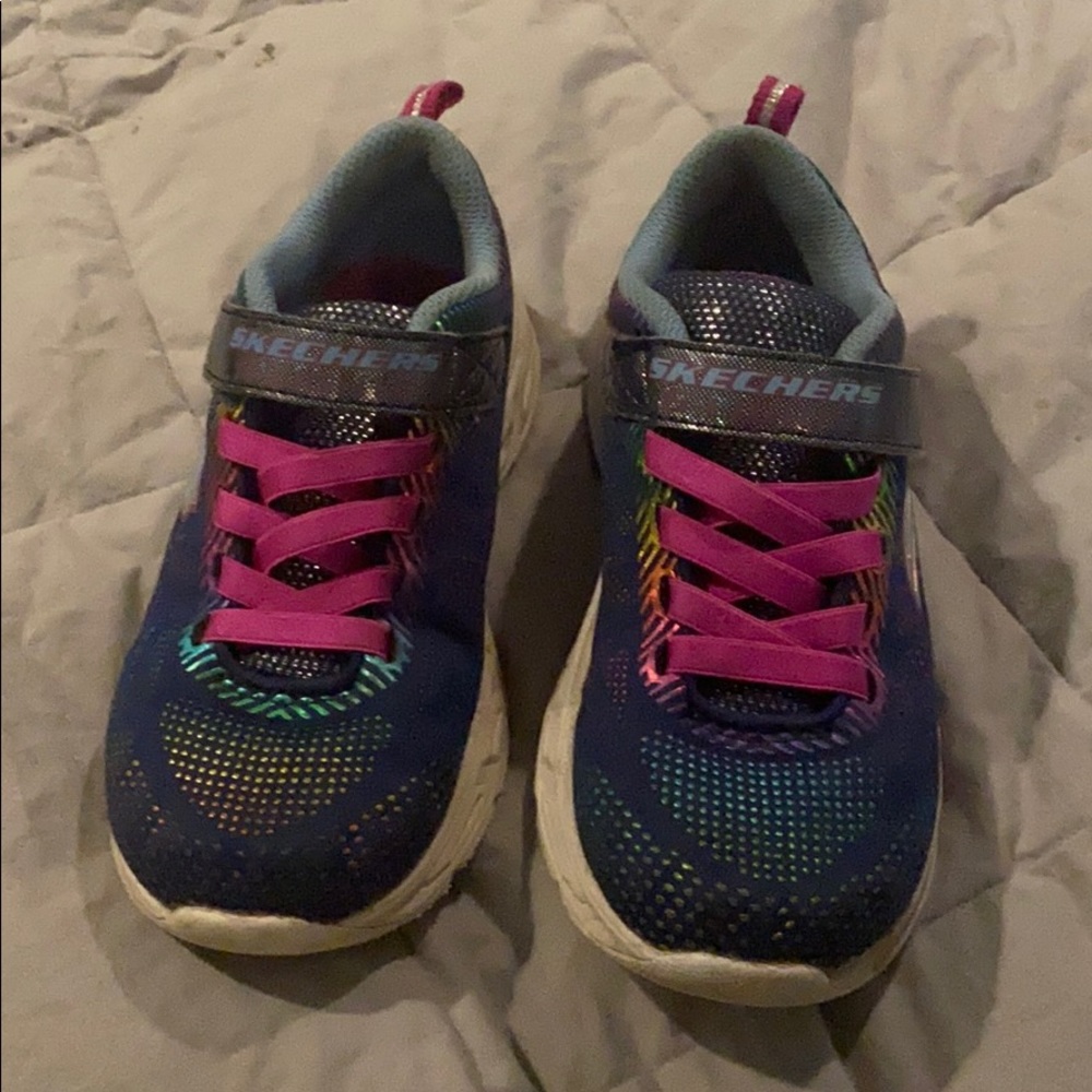 Sketchers girls size 1